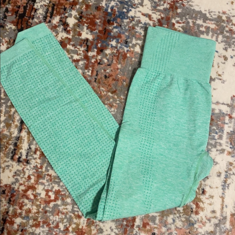 green leggings